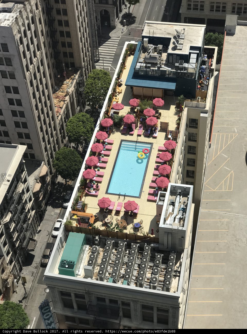 City Oasis: A Bird's Eye View of a Stunning Pool