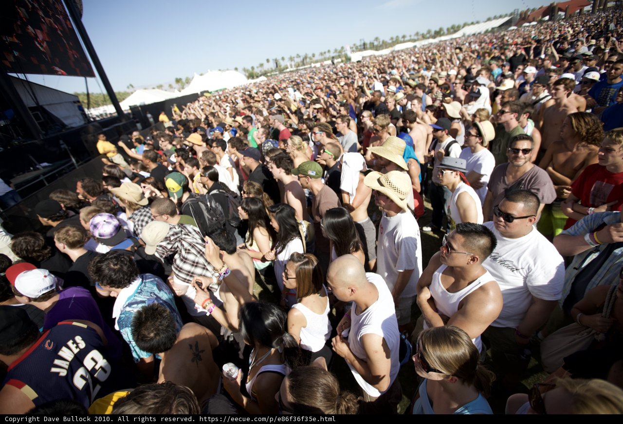Coachella Sunday: A Sea of Fans
