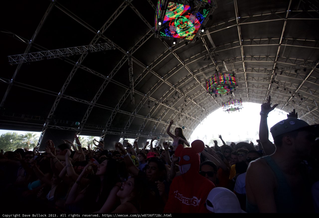 Hands Up for the Music