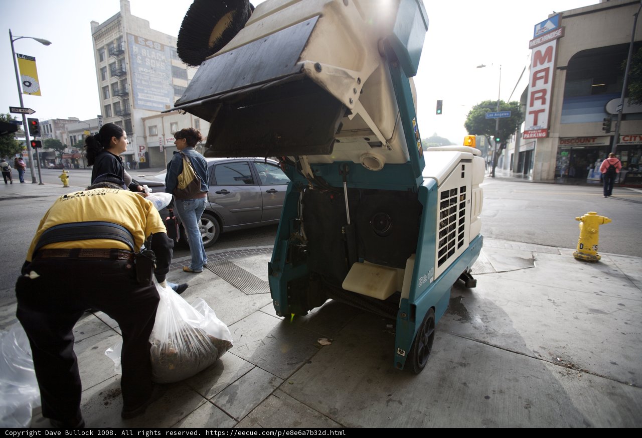 Street Sweeper Maintenance
