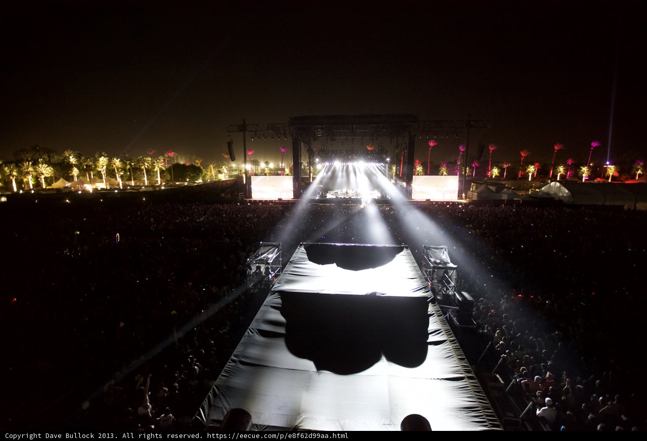 Lights and a Thrilling Crowd at Coachella