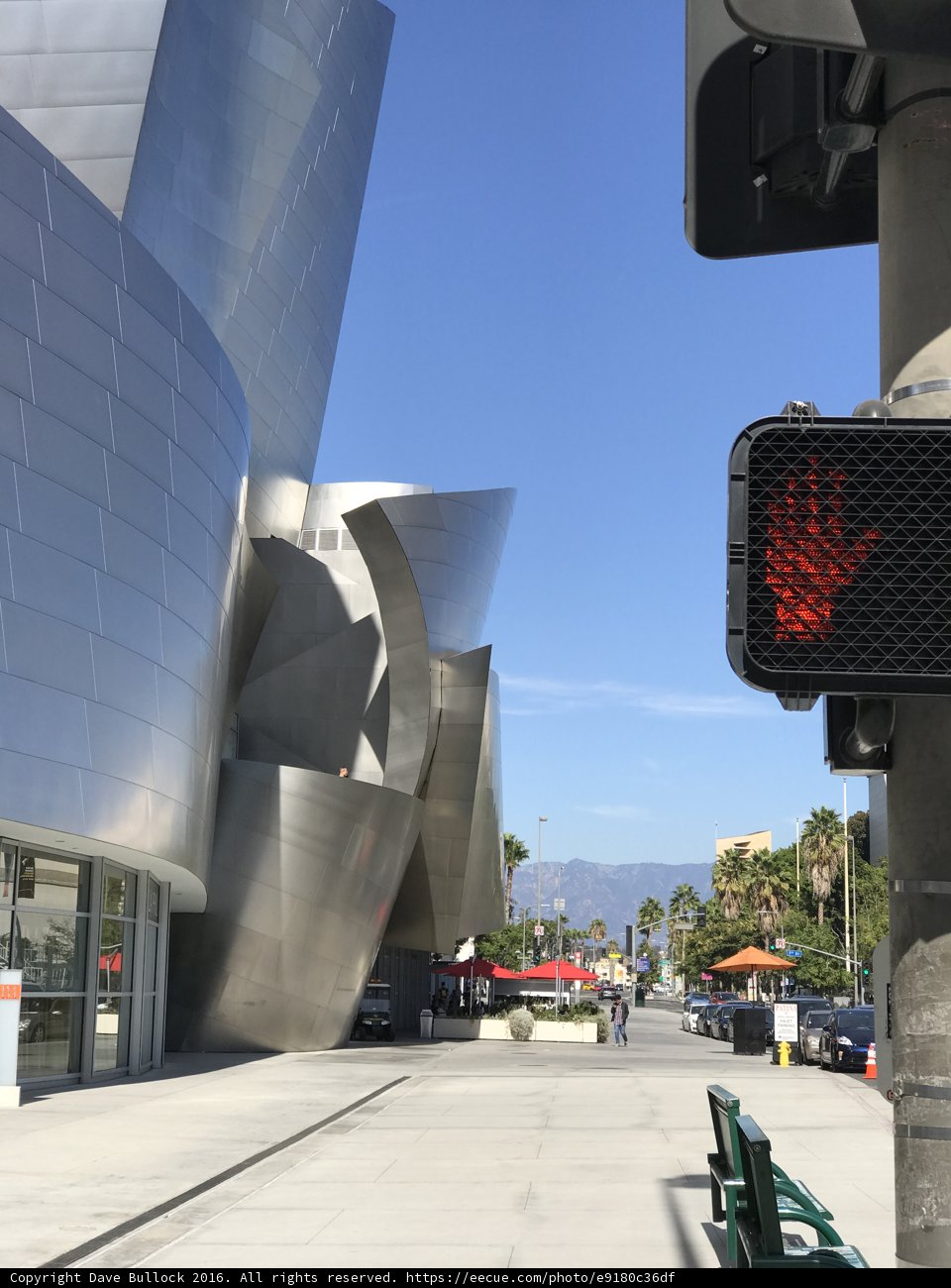 Traffic Light in the Metropolis