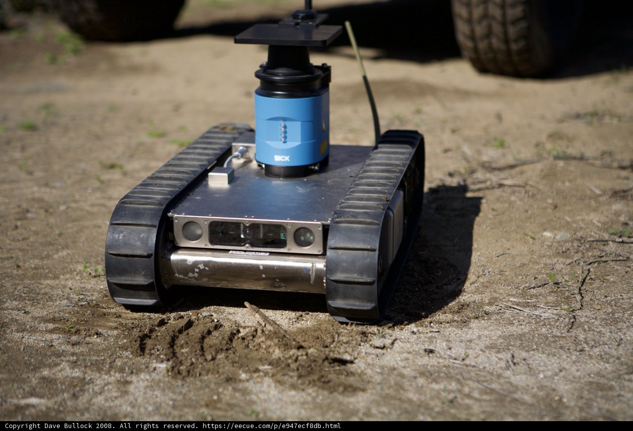 Blue Tank Robot