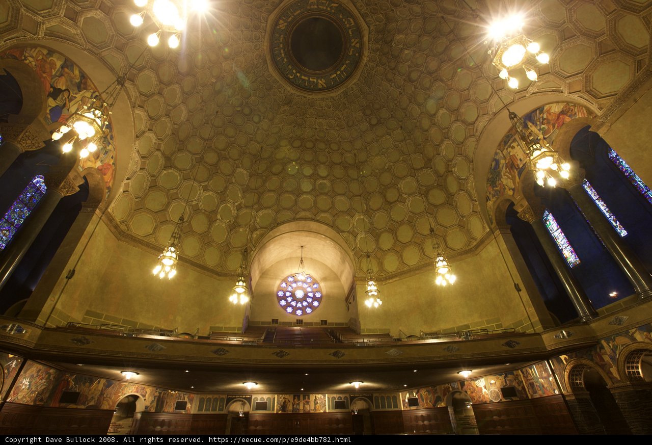 Awe-Inspiring Architectural Marvel in Wilshire Temple