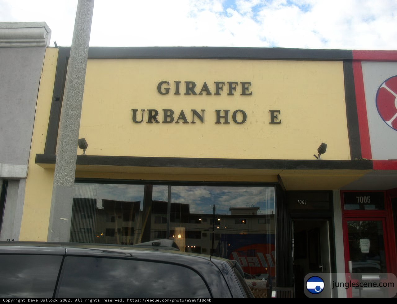 Giraffe Urban Home Sign