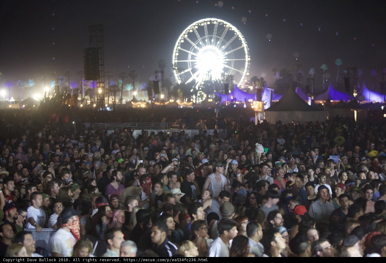 Coachella Music Festival Crowd Rides Ferris Wheel