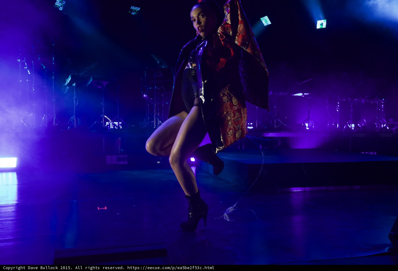FKA twigs Dynamic Full Body Leg Bent Kimono Flowing Red Brocade Gold Patterns Black Bodysuit High Heel Boots Blue Purple Lighting LED Panels