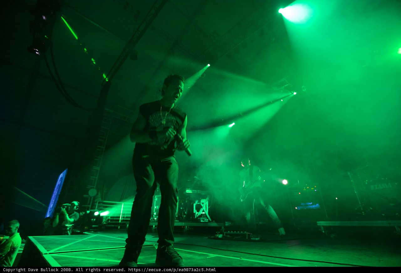 Rocking the Stage with Green Light