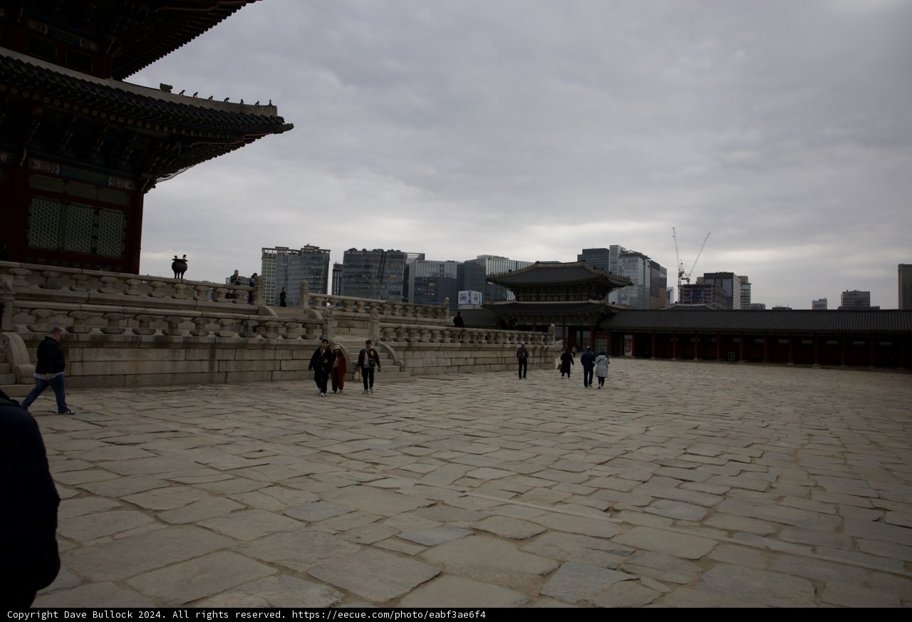 Walkway Wonders in Korea - An Urban Glimpse 2024