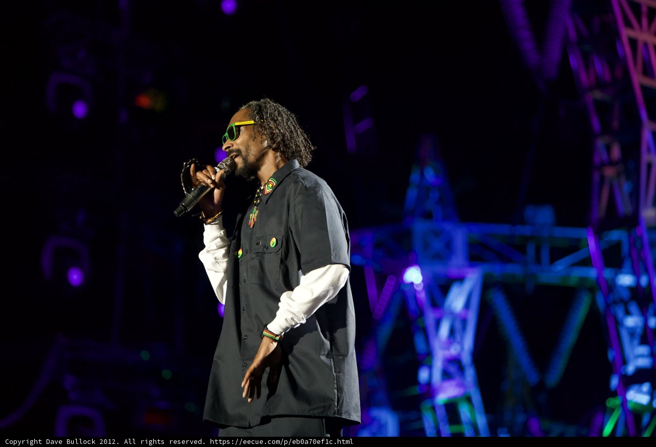Snoop Dogg Takes the Stage at Voodoo Fest