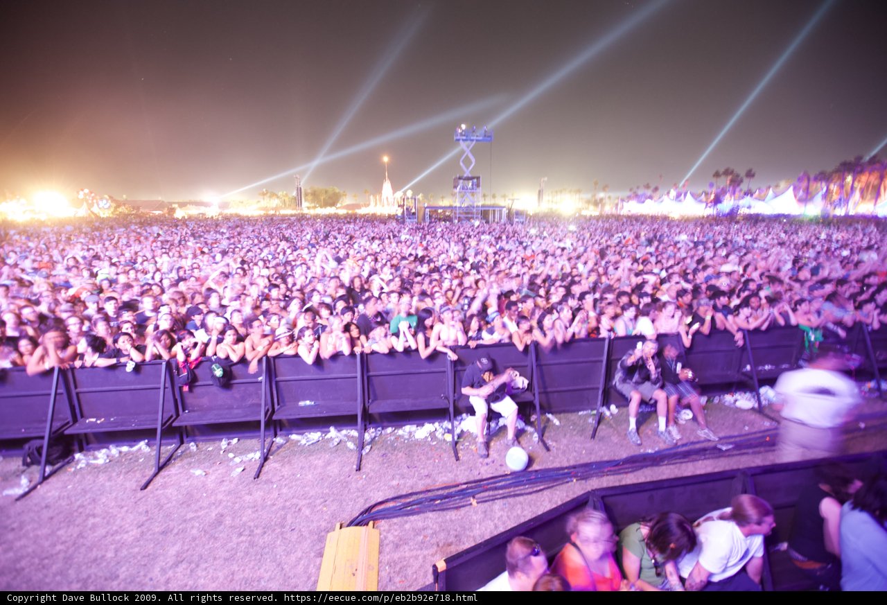 Coachella 2009: The Thrilling Crowd