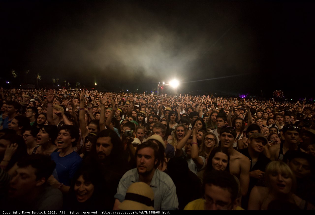 Raising the Roof: Crowd Goes Wild at Coachella Concert