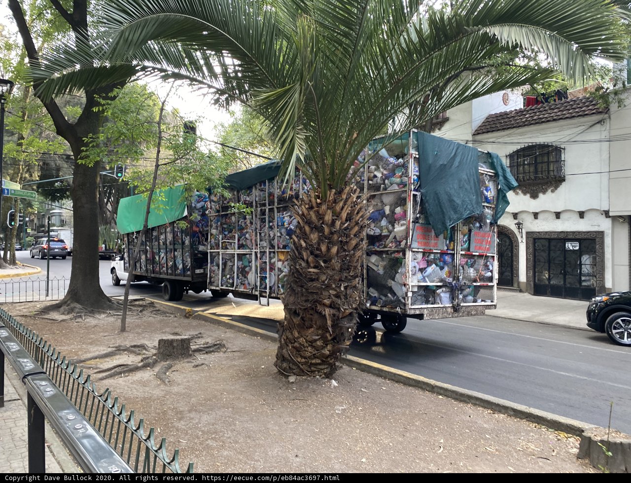 Garbage Truck in Cuauhtémoc