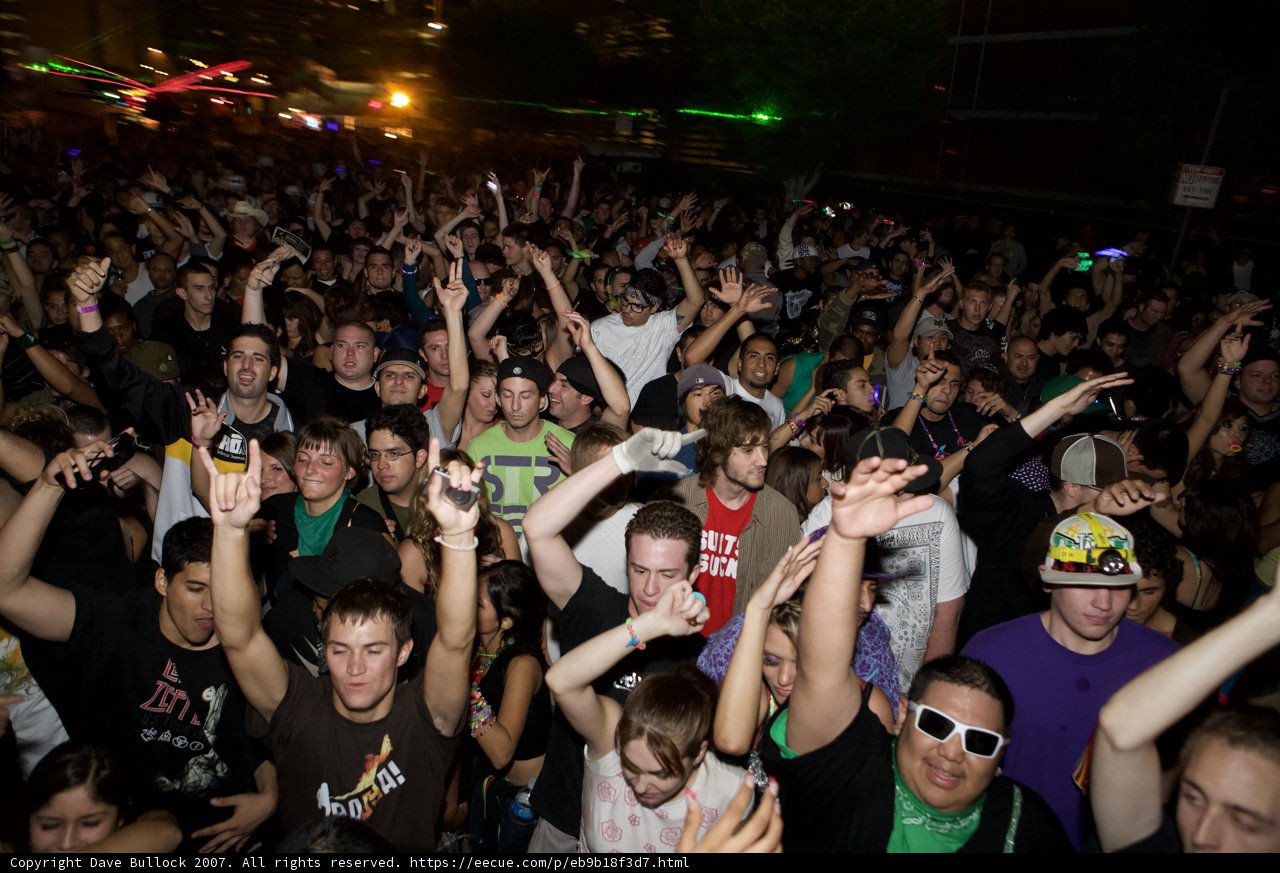 Nocturnal Soundwaves