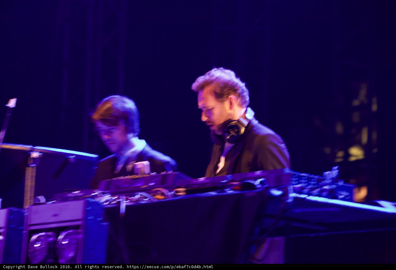 Dynamic Duo Takes the Stage