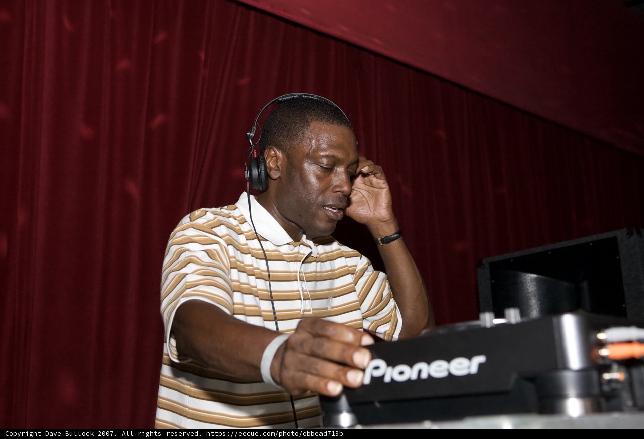 Kenny Ken Spinning the Decks