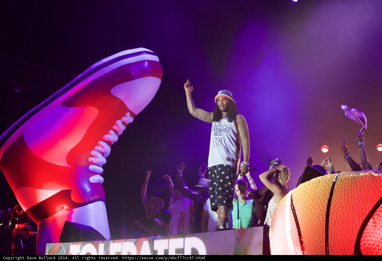 Waka Flocka Flame Takes the Stage with his Basketball Kicks