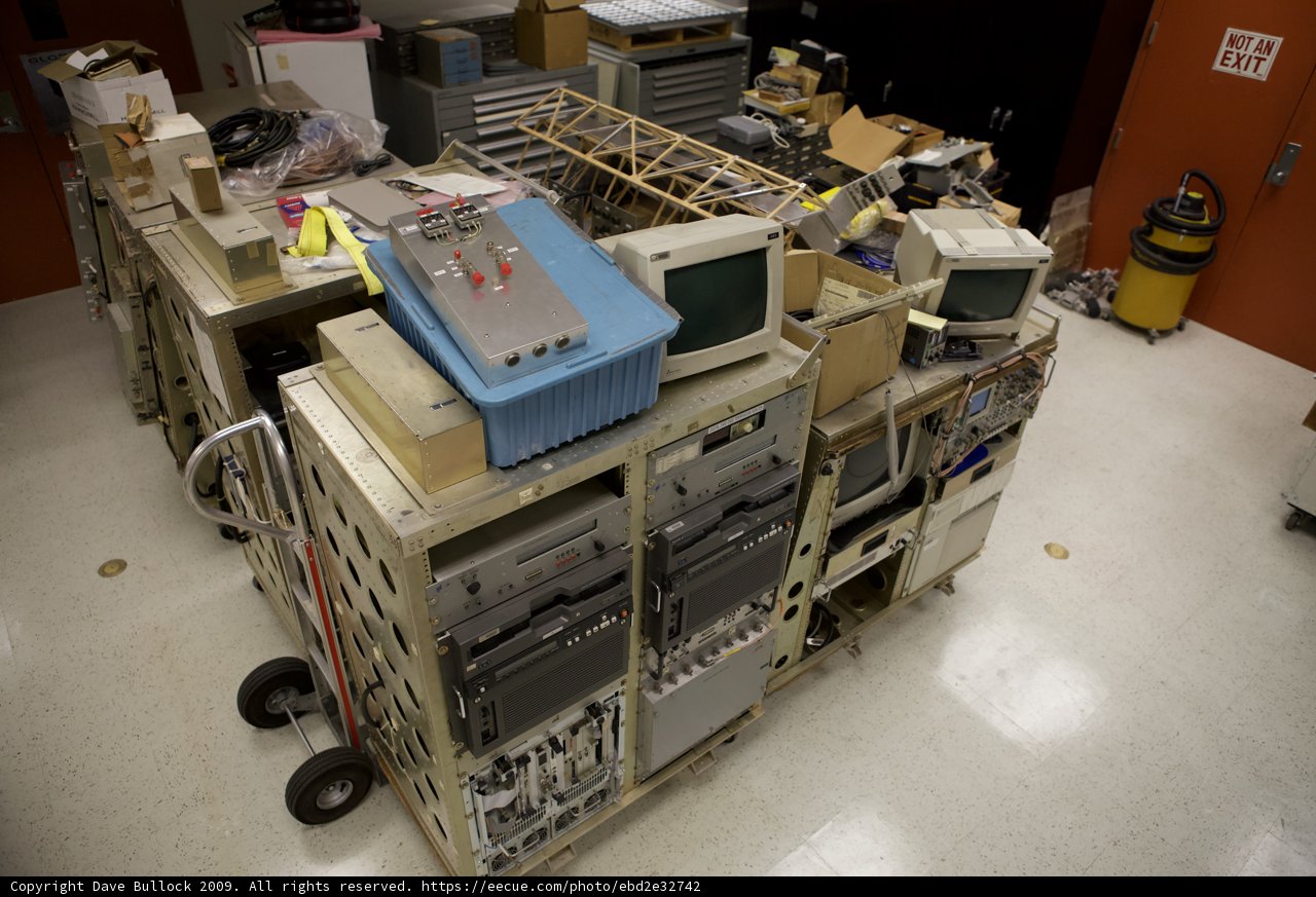 Electronic Warehouse