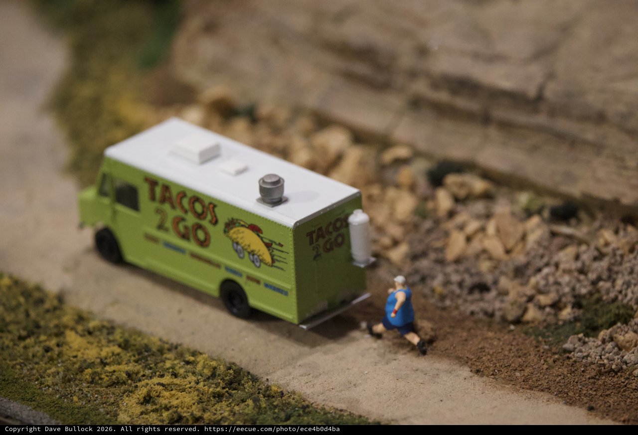 Miniature Tacos 2 Go Food Truck Model Scene