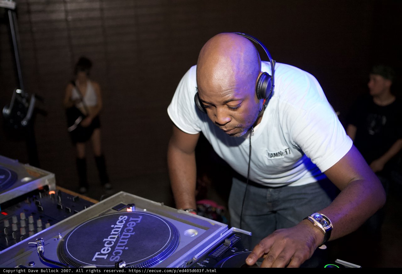 Groovy Mix at the Deejay Dial