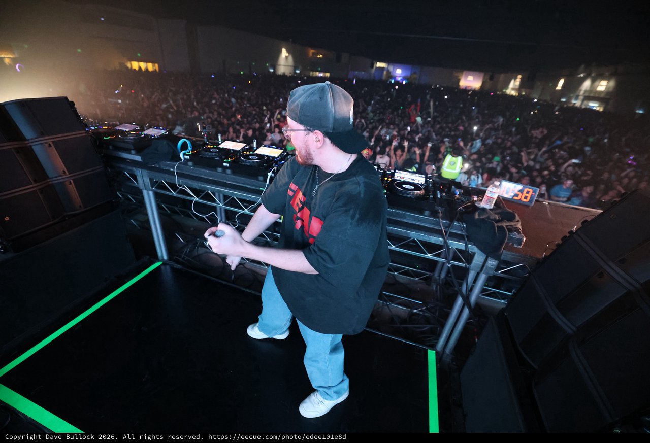 DJ Commands Massive Crowd at Wobbleland Festival 2026