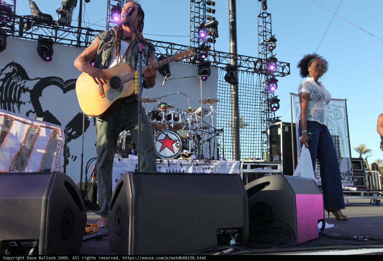 Guitarist serenades the crowd at Coachella 2009