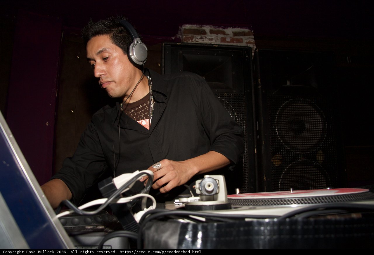 DJ Raul R in the Zone