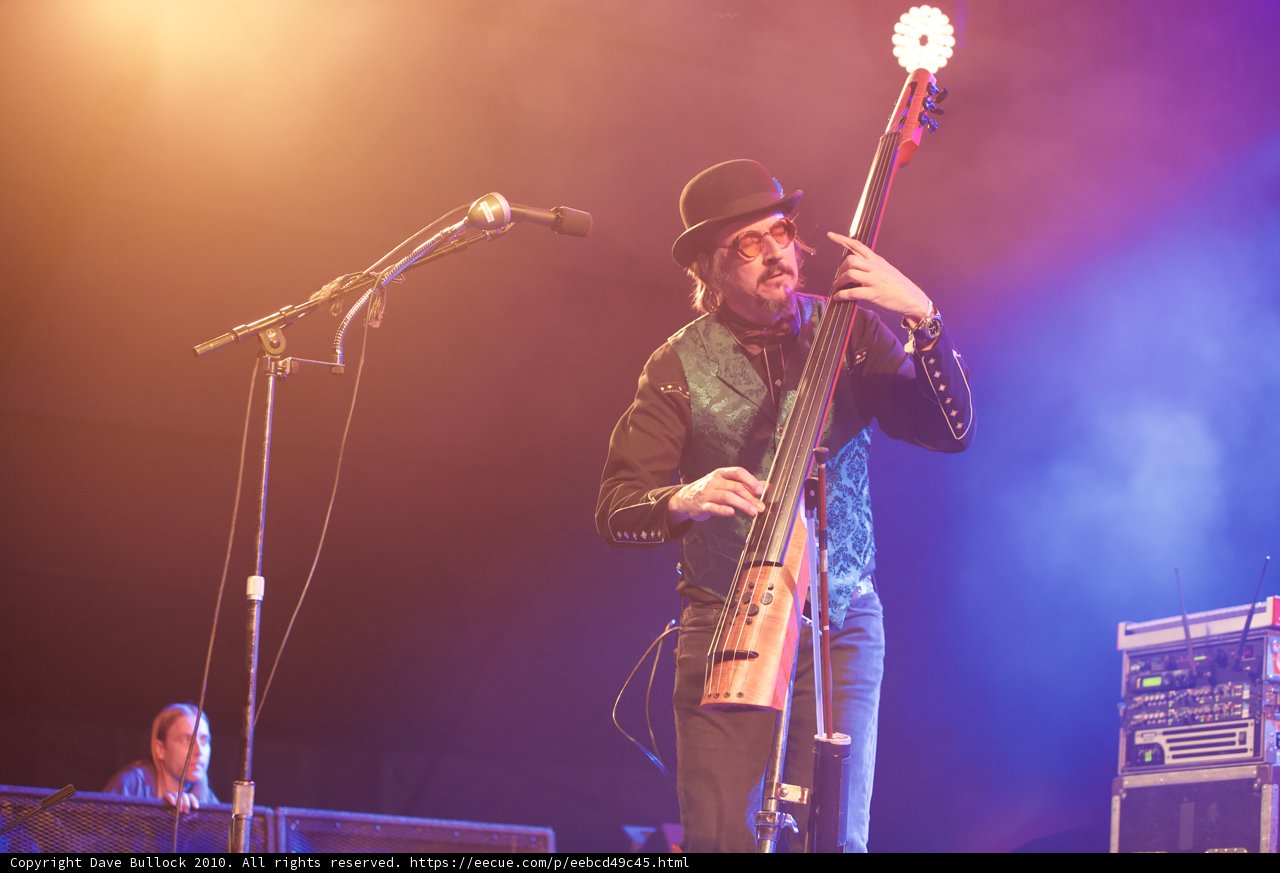 Les Claypool Rocks the Stage with his Bass Guitar