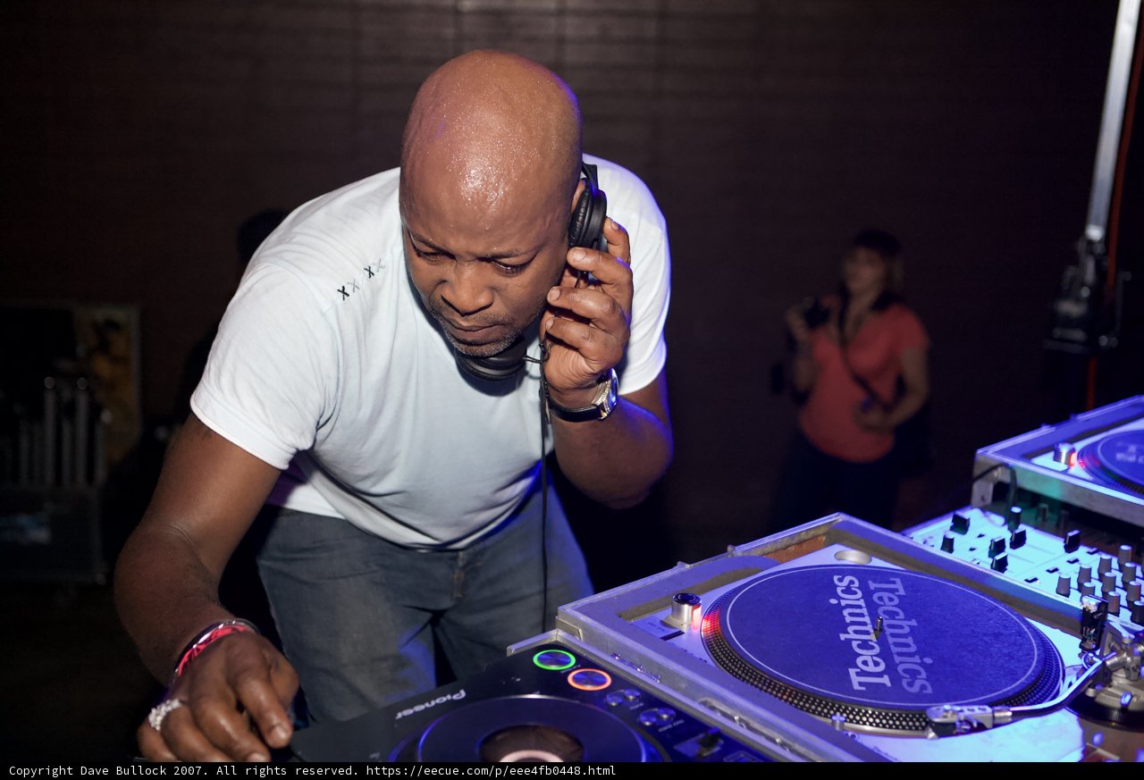 Groovy Deejay