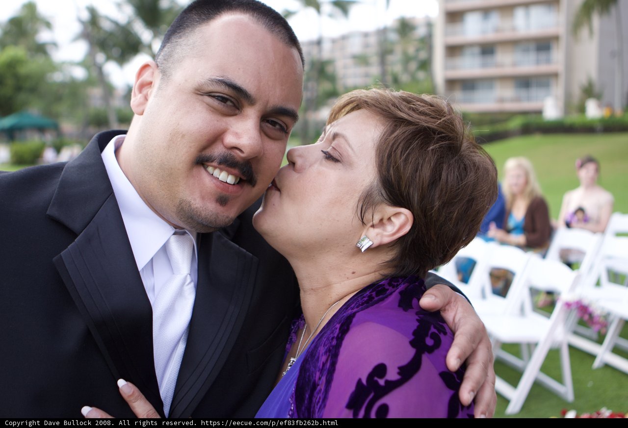 A Romantic Moment at Hawaii Wedding