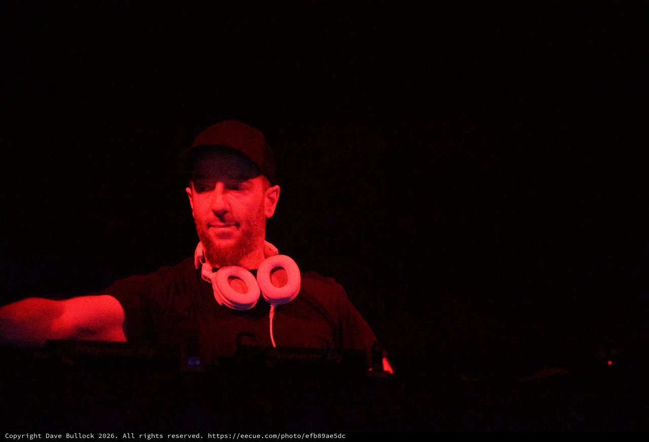 DJ Performs Under Red Lights at Wobbleland 2026