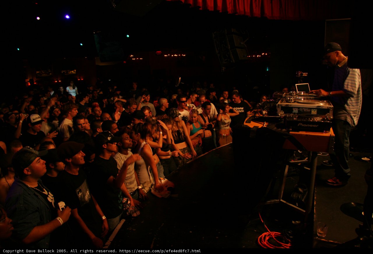 Vishesh Bhriguvanshi Performs Live in Urban Nightclub