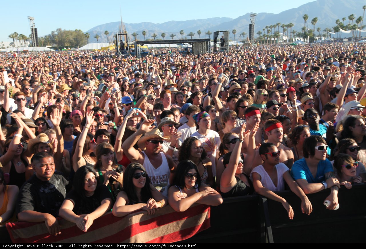 Coachella 2009 Crowd Vibes