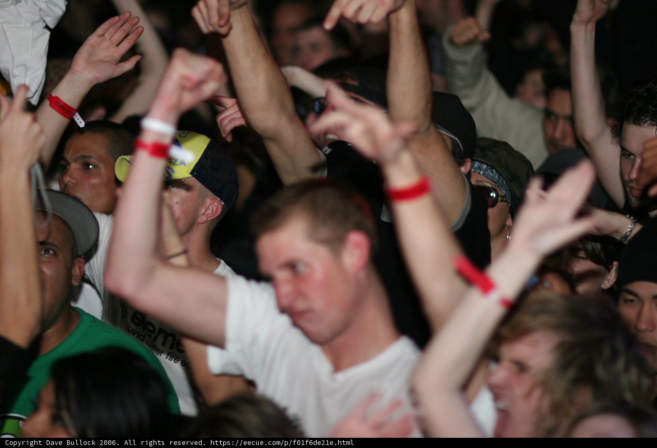 Urban Nightlife Concert: Hands in the Air