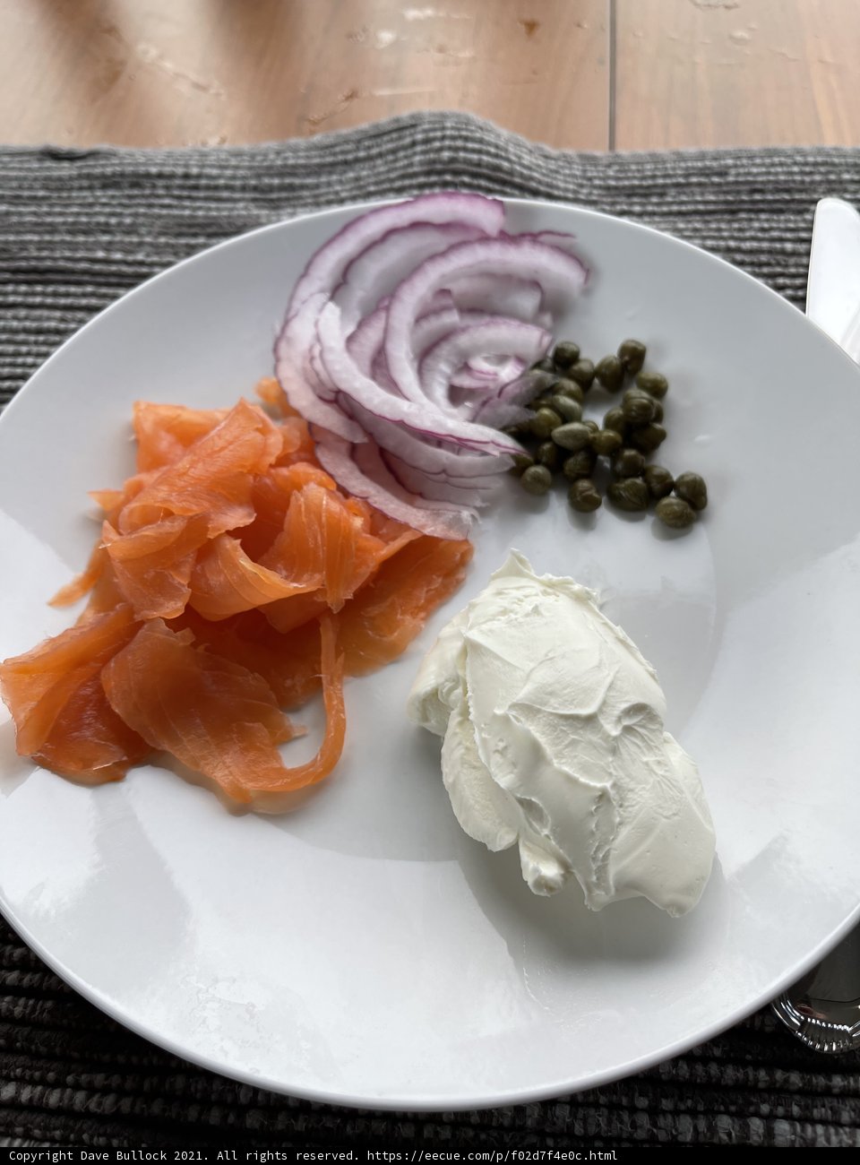 Smoked Salmon and Cream Cheese Delight