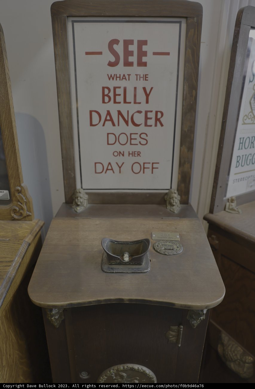 Wooden Desk Sign Featuring a Dancer