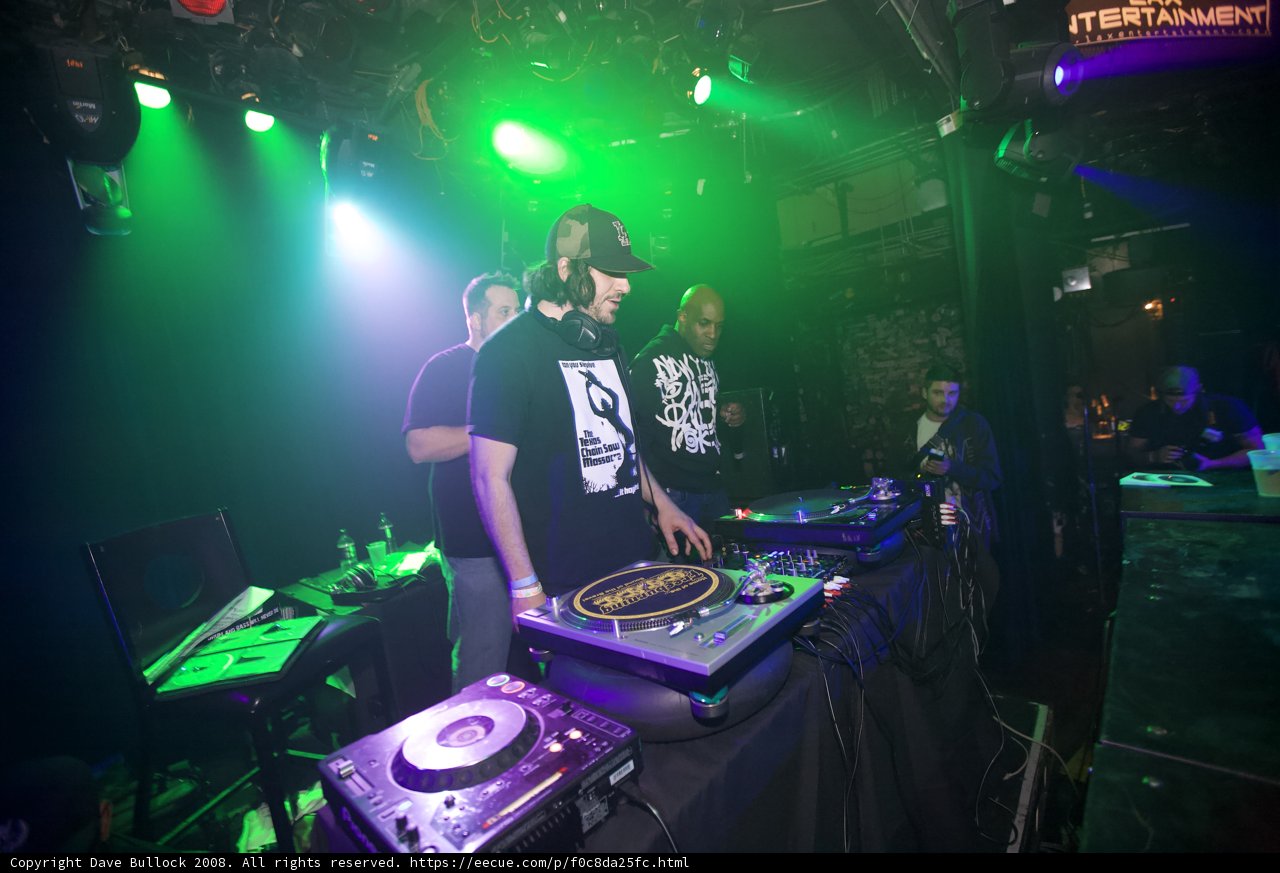 Party Groove with AK1200 and MC Q
