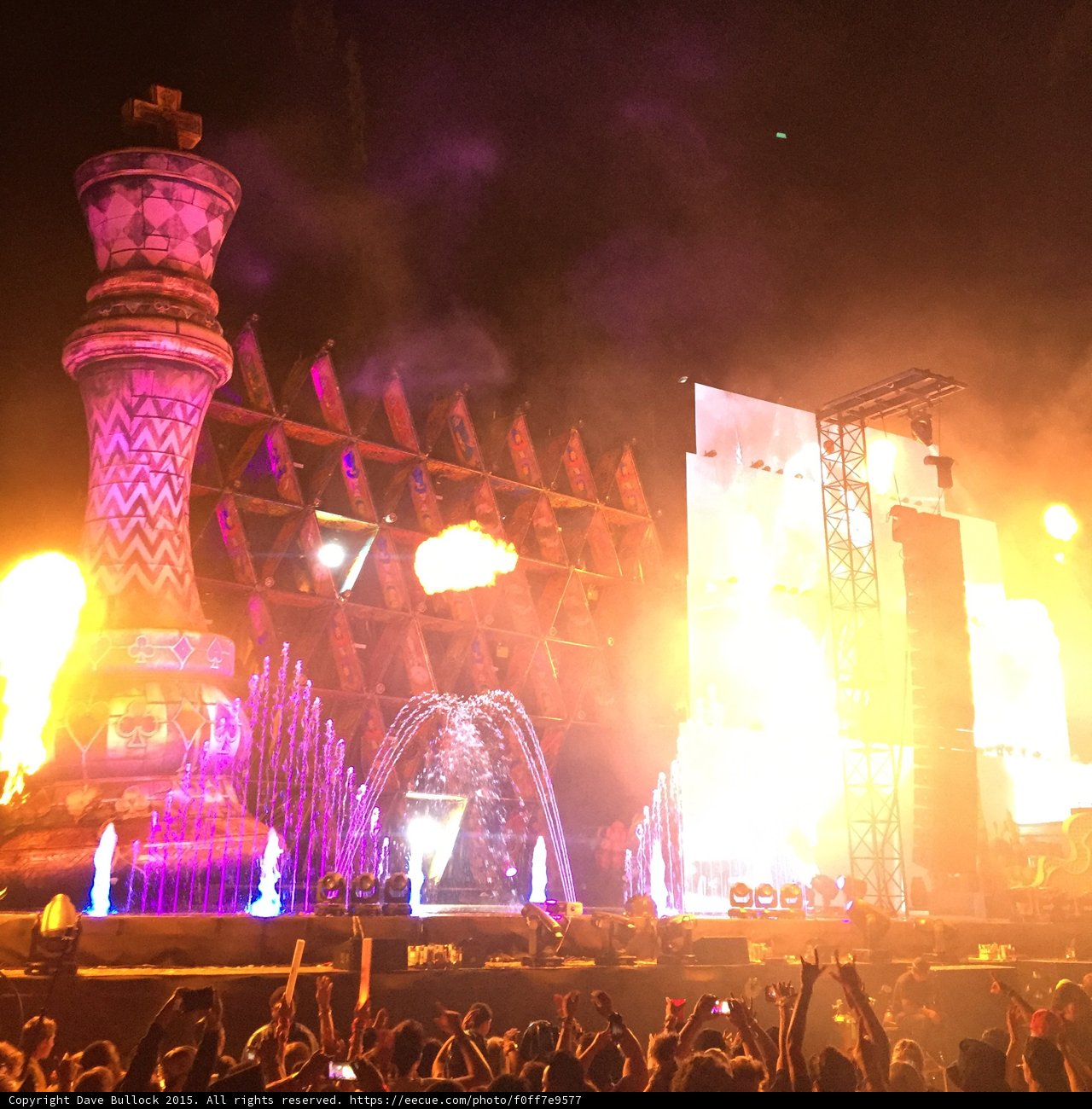 Flames and Architecture: A Rock Concert Experience