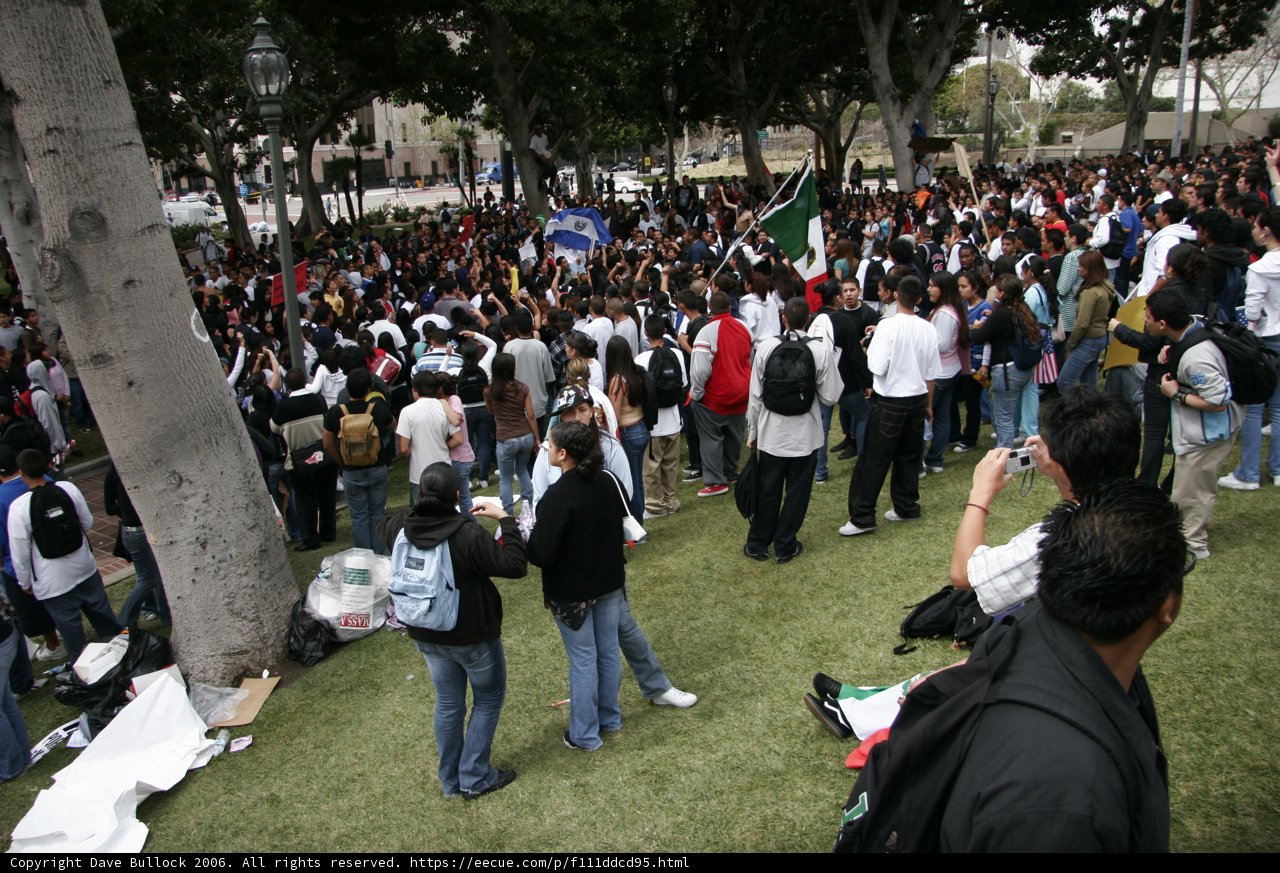 School Walkout brings together large crowd in the park