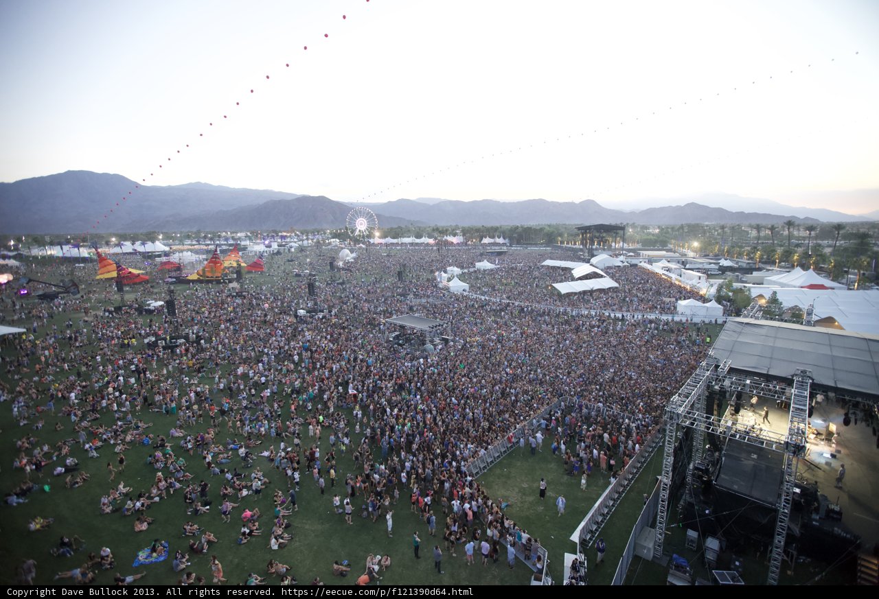 Coachella Music Festival 2013: A Sea of People
