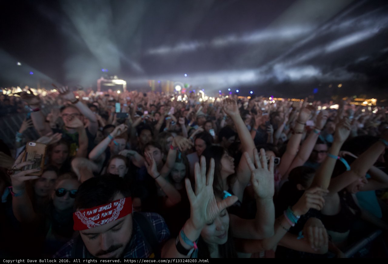 Hands Up for the Music