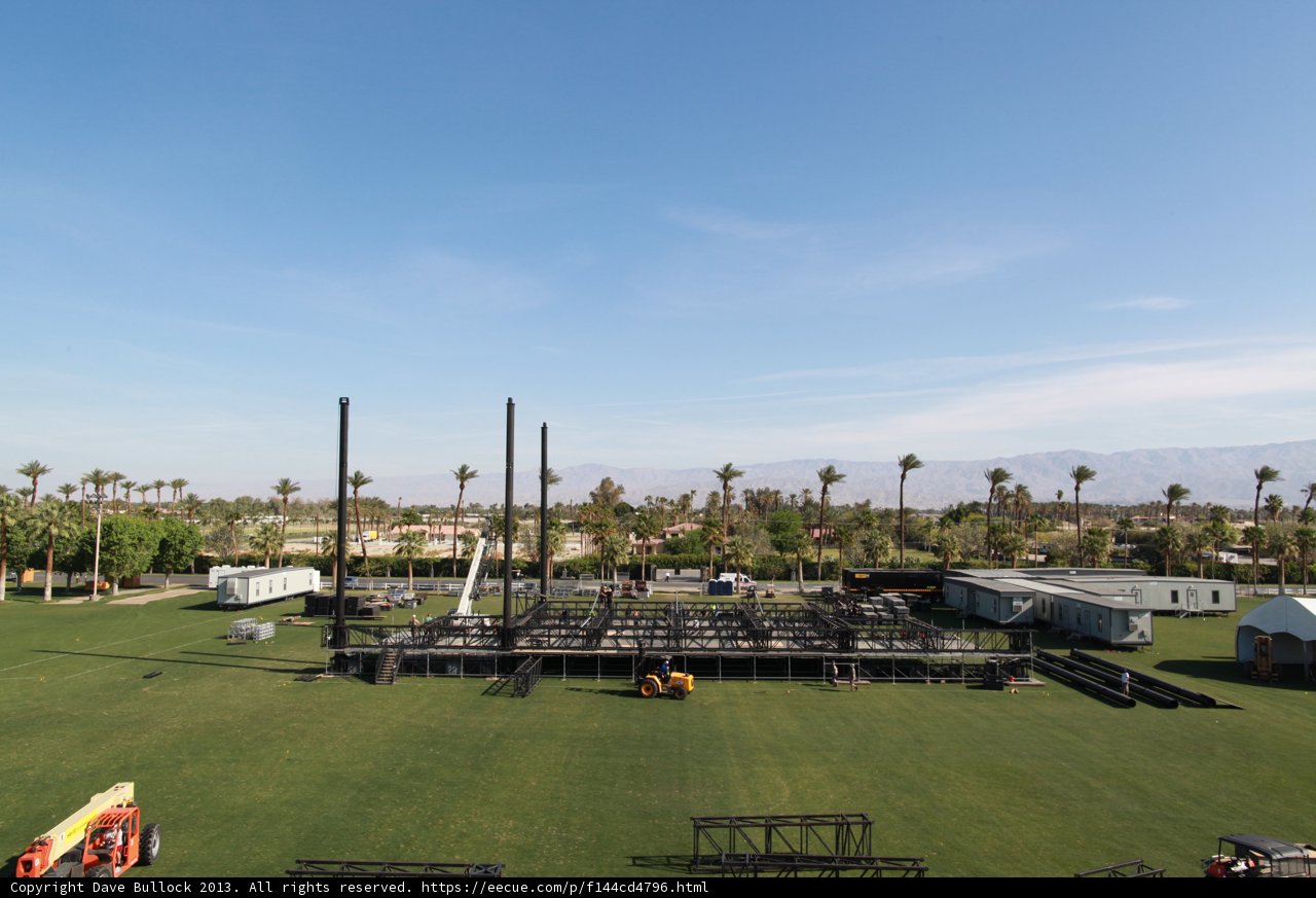 Field Stage Extravaganza