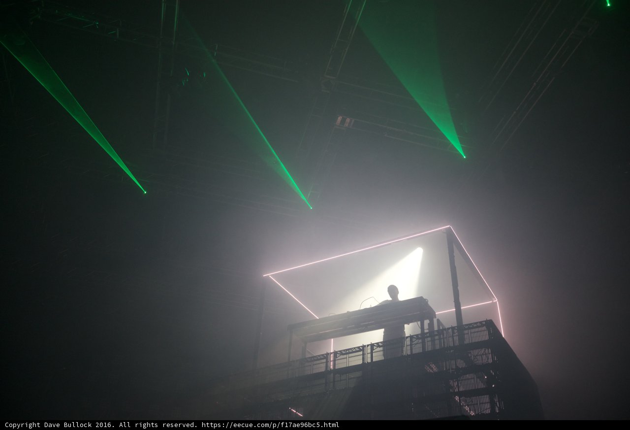 Grooving under Green Lights