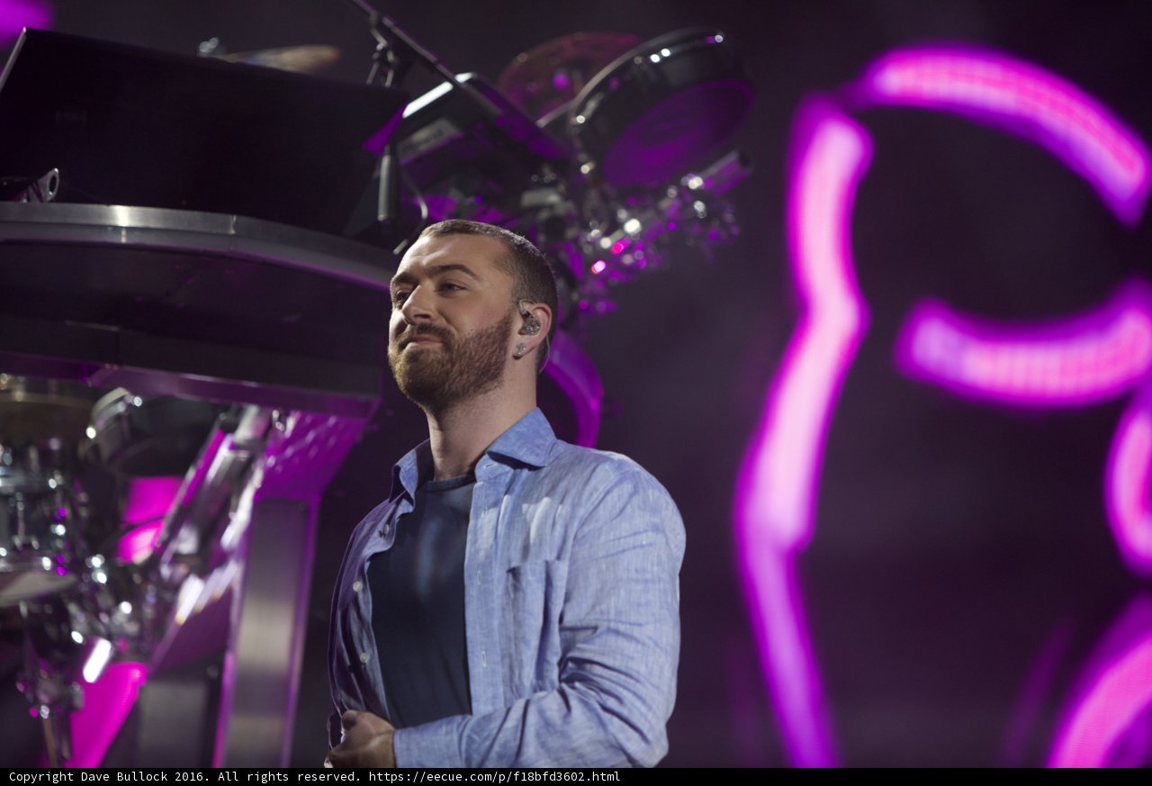 Sam Smith's Solo Performance
