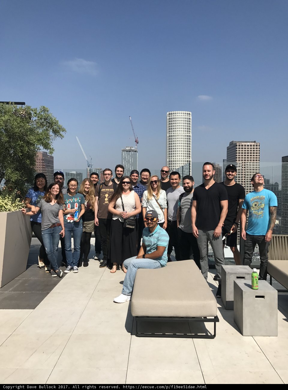 Rooftop Groupshot in the City