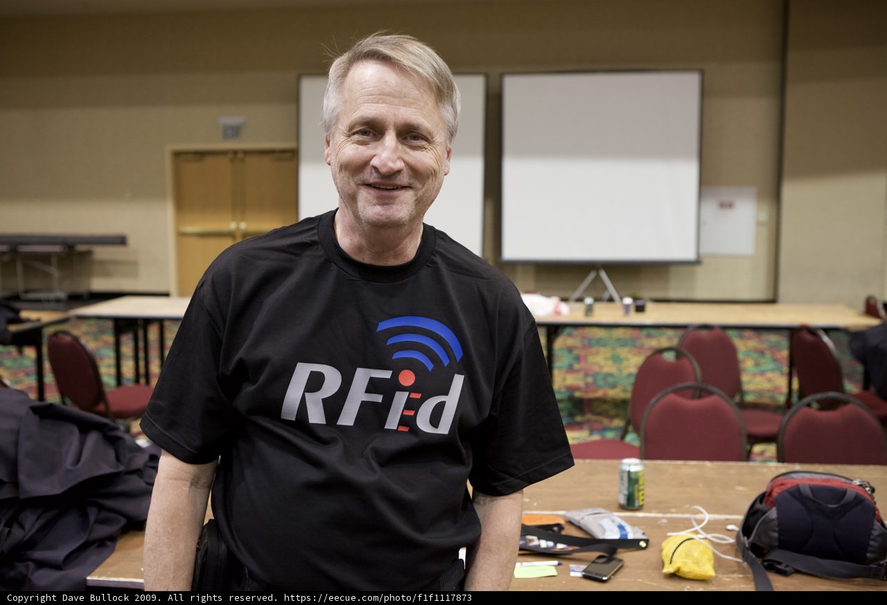 RFID Shirt in an Electronics Room