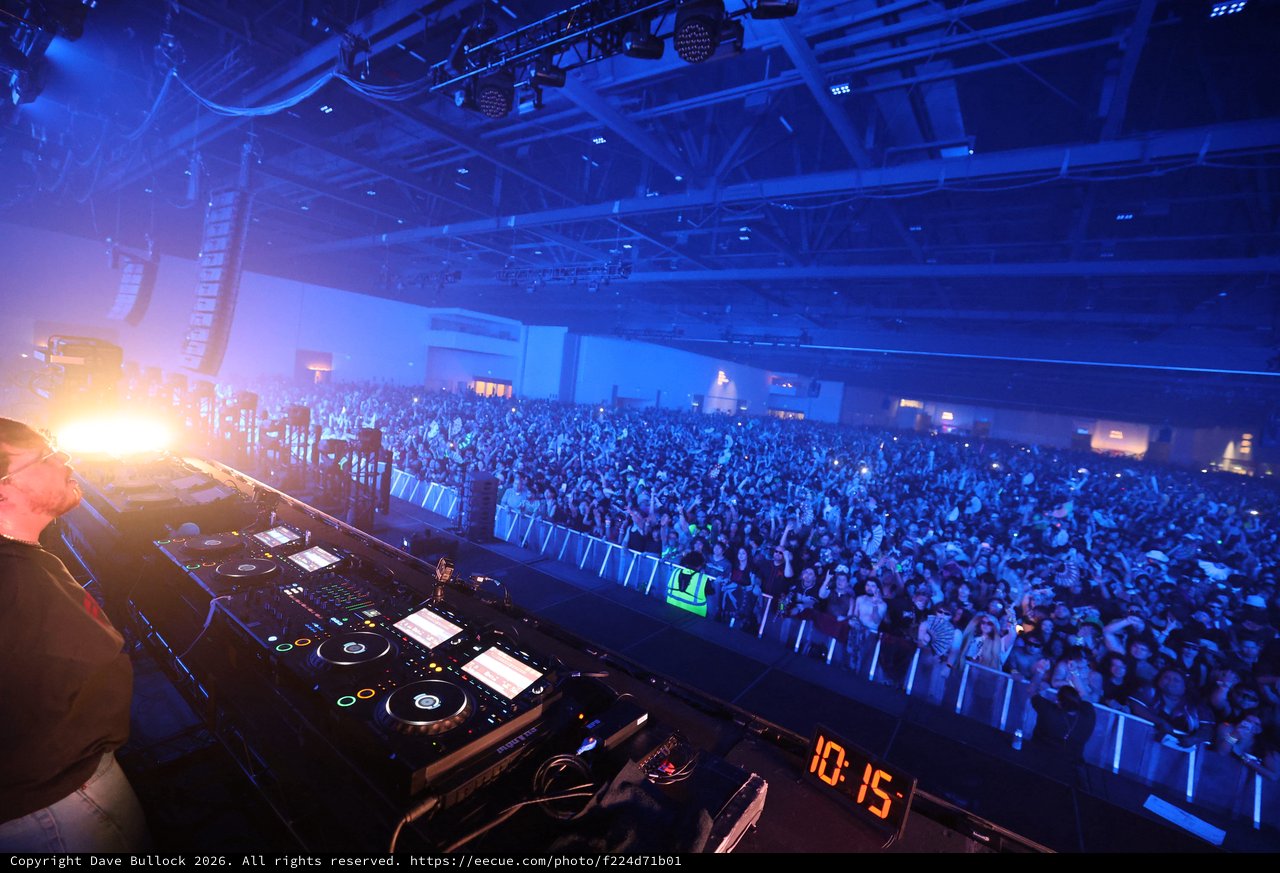 DJ Commands Massive Crowd at Wobbleland 2026