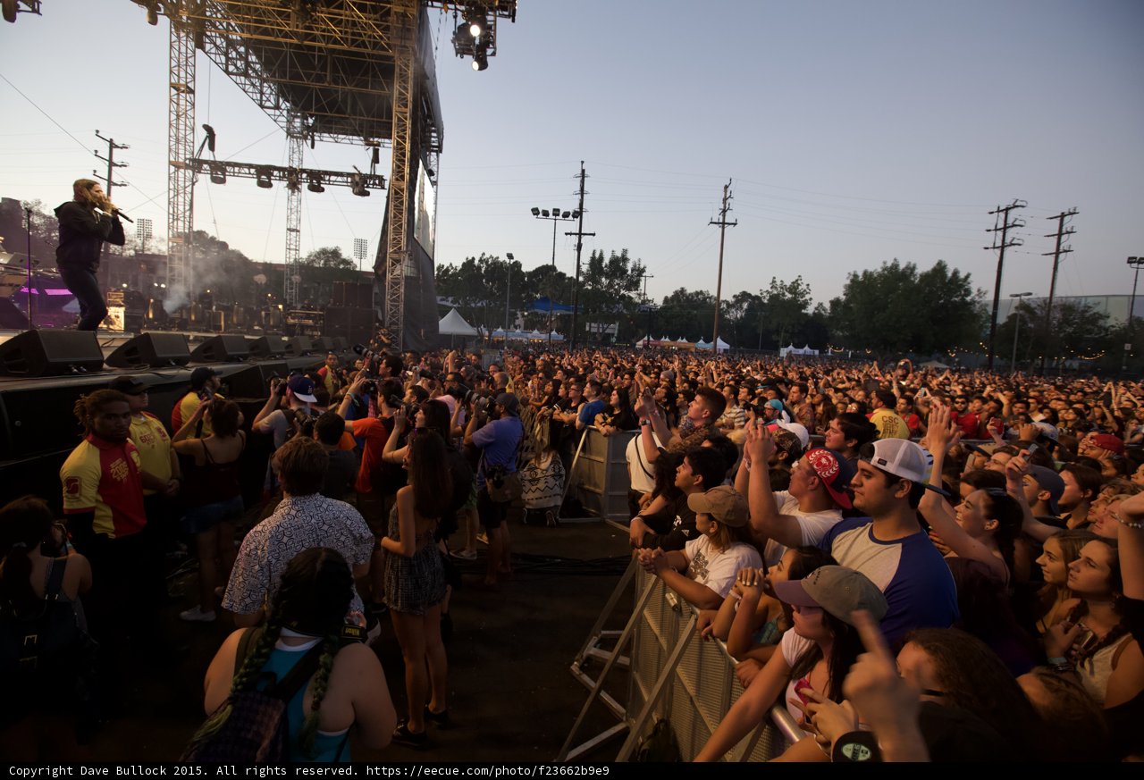 Stage Smoke and Crowd