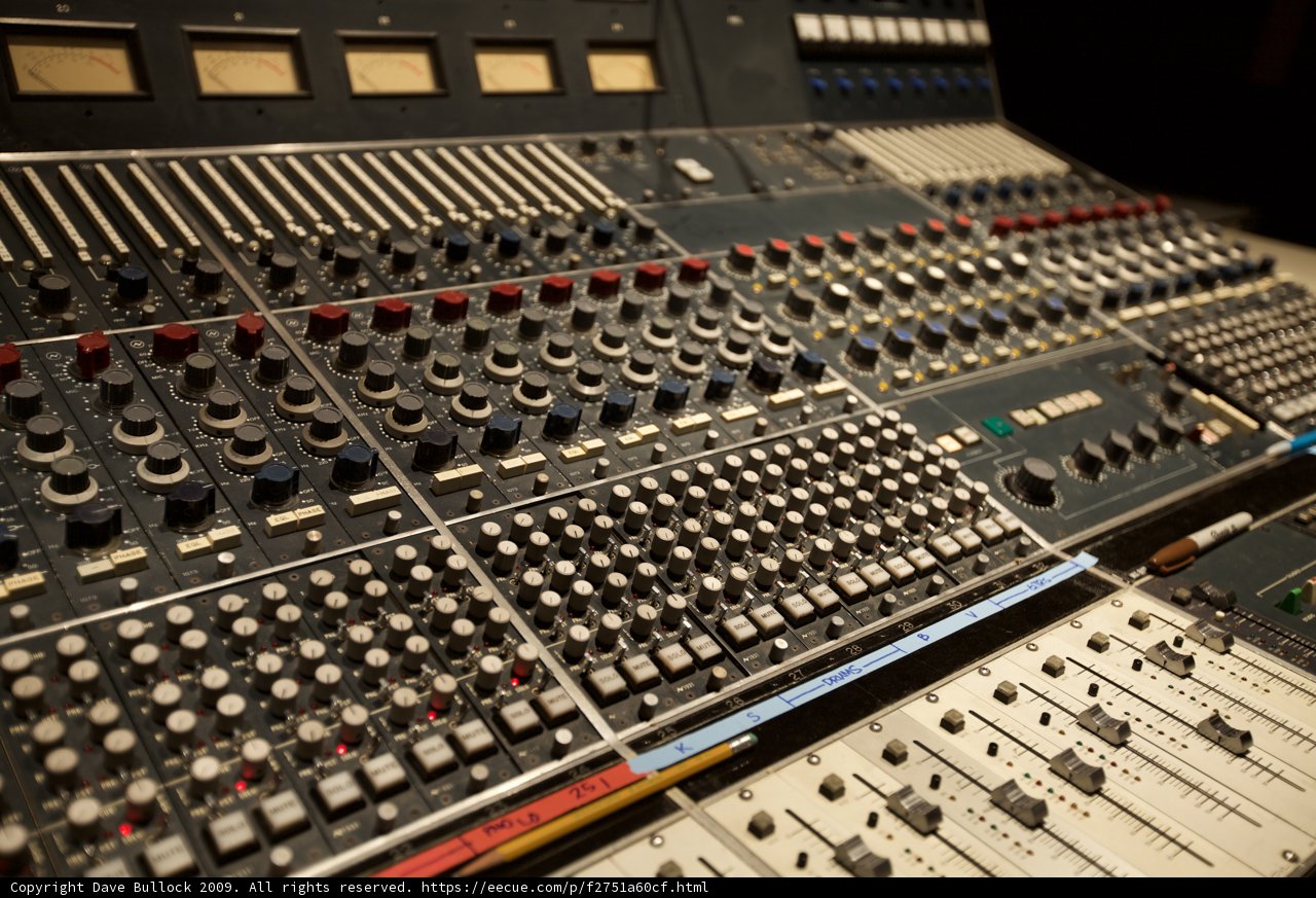 2009/eastwest studio: A Multifaceted Recording Space