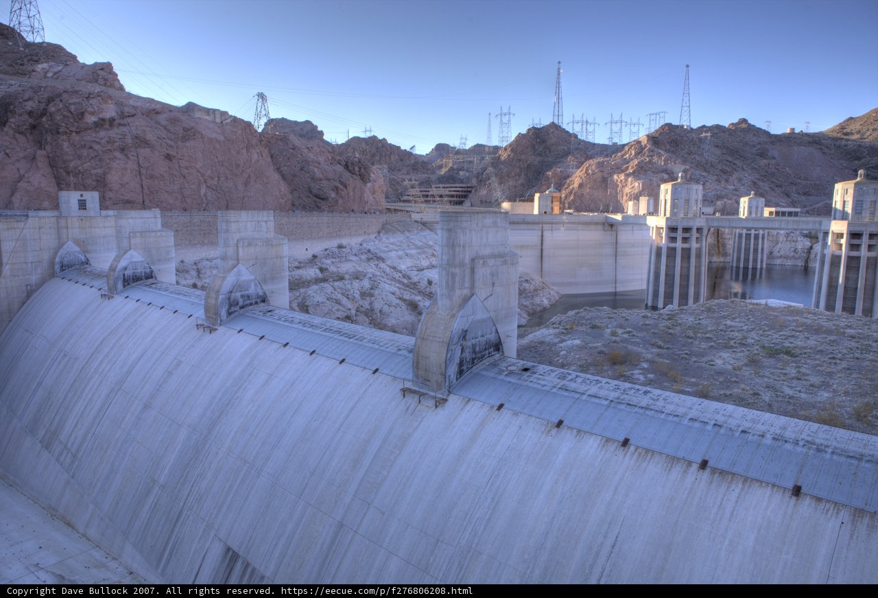 Hoover Dam: A Landmark of American Construction